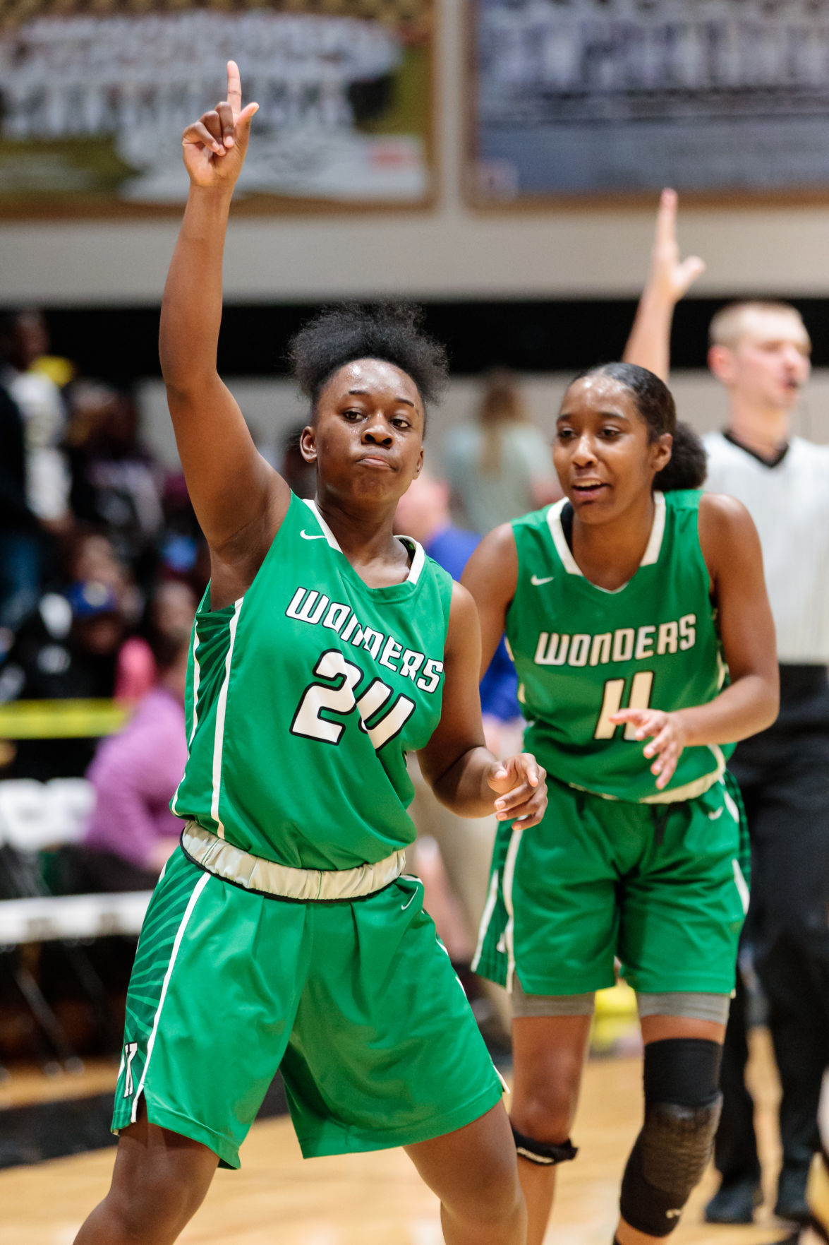 The Concord Spiders host the A.L. Brown Wonders in a South Piedmont Class 3A matchup.